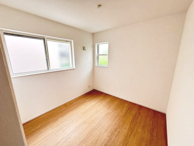 【洋室】 | 南野田　新築一戸建 | ３ＬＤＫ+納戸+パントリー！暮らしやすい間取りですので、子供部屋や趣味のお部屋も作れますね♪ 資料請求だけでもお気軽にお問い合わせください！
