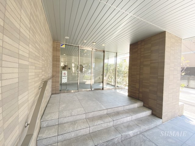 プレミスト浦和常盤SUITEのエントランス|エントランス☆