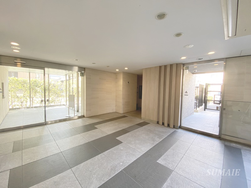 プレミスト浦和常盤SUITEのロビー|エントランスロビー☆