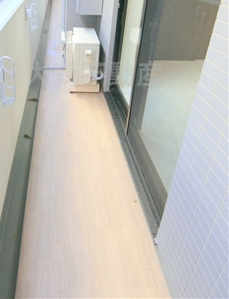 ラフィスタ下丸子のバルコニー|物干し金具付きのバルコニー