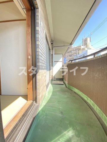 大阪市東淀川区下新庄６丁目の賃貸マンションのバルコニー