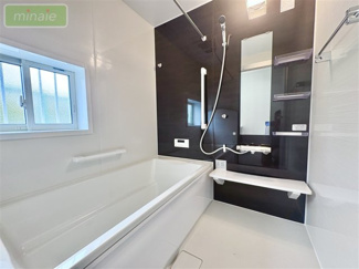 【浴室】 | 小学校5分　中学校9分　食洗機付　習志野台1期　1号棟 | 1日の疲れを癒す贅沢な浴室空間　浴室乾燥機付きで毎日快適♪同タイプ