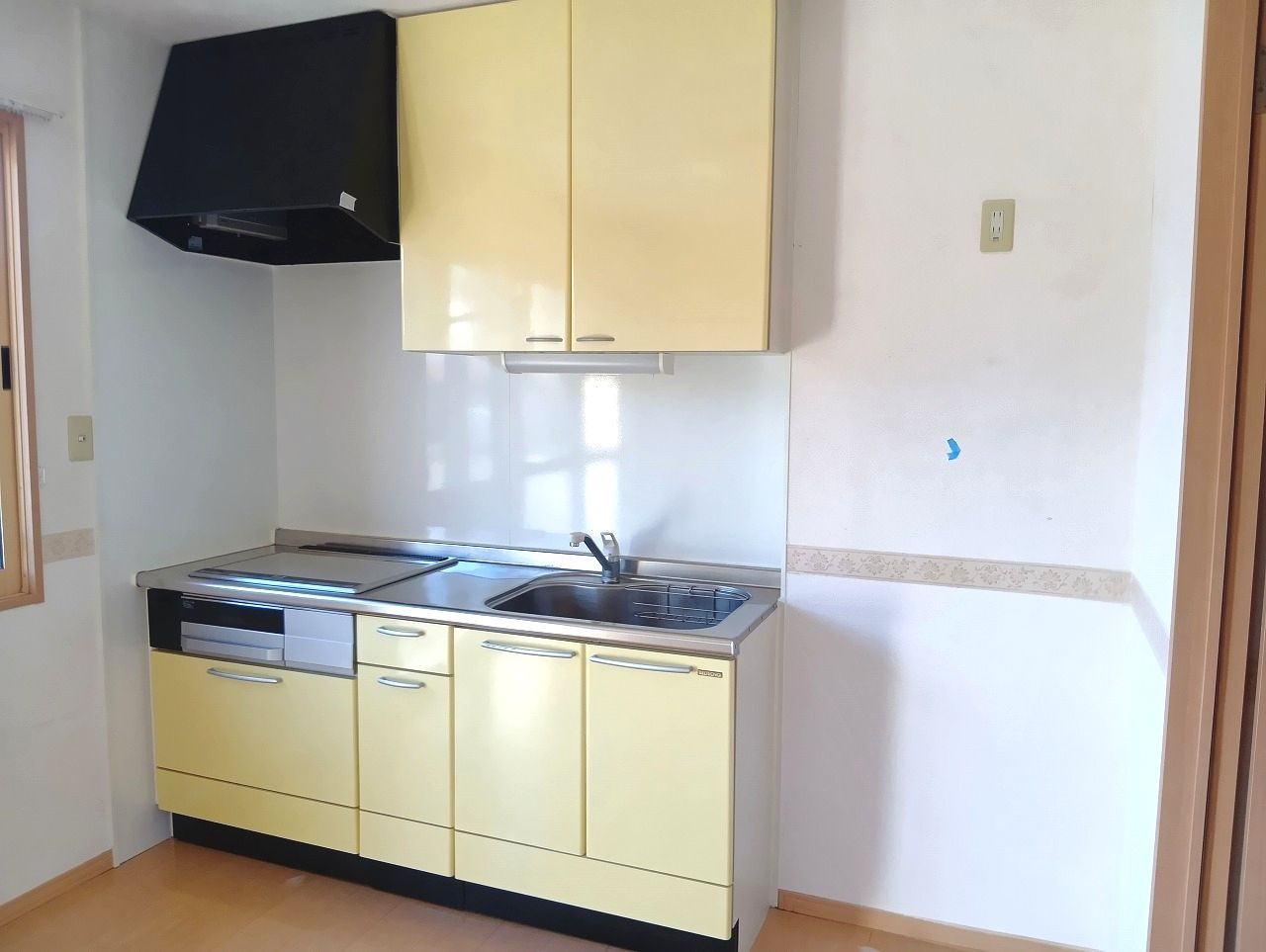 Ａｍｂｅｎｔｅ Ｂｕｅｎｏ C棟の居間・リビング|洋室（１F）