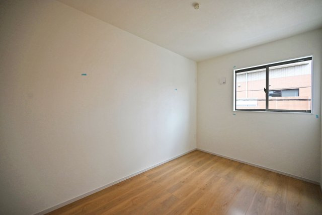 テラシエ荻野3丁目新築一戸建て│4LDK+駐車駐輪の洋室|-洋室5帖(2F)-