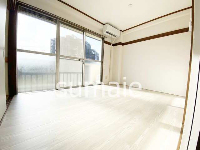 サンユーハイツの居間・リビング|★広々としたリビングです★