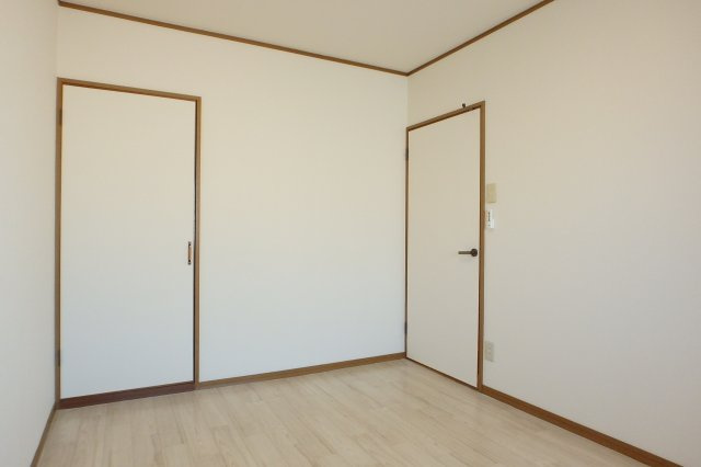 カームモリの洋室