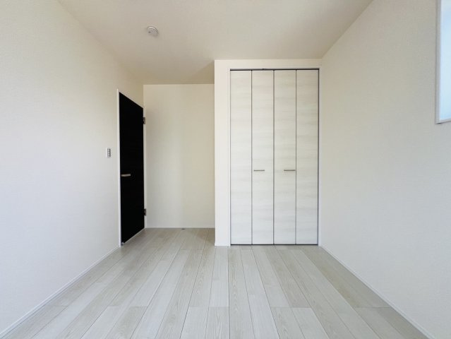 高浜市湯山町8丁目14-6『仲介手数料無料』新築一戸建て・建売の洋室