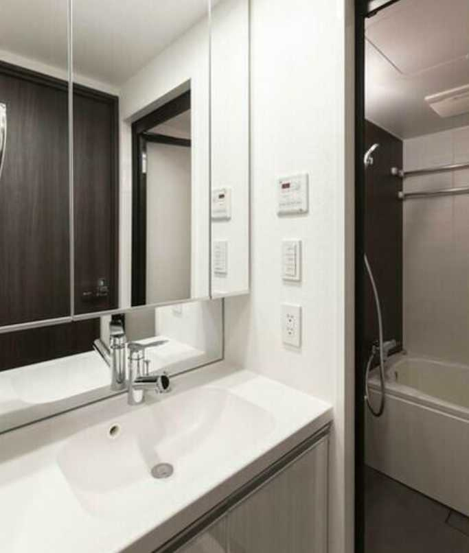 コンフォリア世田谷上馬　駅近　ペット相談　築浅　礼金０の洗面所