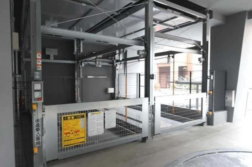 コンフォリア世田谷上馬　駅近　ペット相談　築浅　礼金０の駐車場