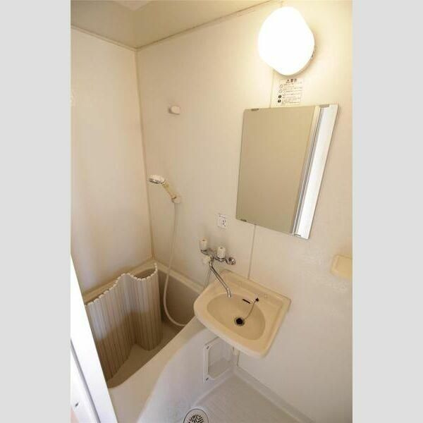 ピアチューレの浴室