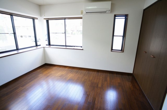 【居間・リビング】 | メゾン・ラ・リヴィエール