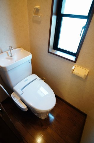 【トイレ】 | メゾン・ラ・リヴィエール