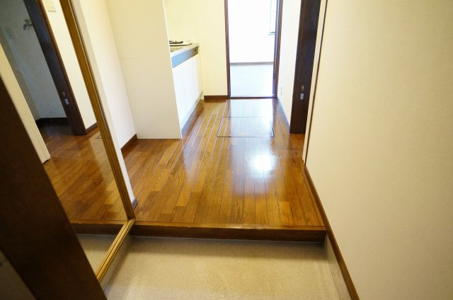 【玄関】 | メゾン・ラ・リヴィエール