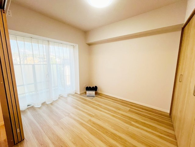 コスモ丹波橋の洋室