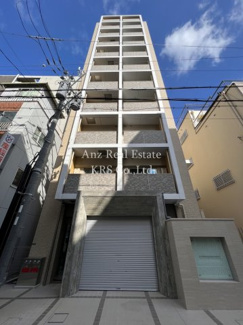 【外観】 | あたたかみのあるアースカラーのマンションです♪