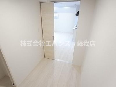 【設備】 | R-smart 蘇我 | 落ち着いて過ごせるお部屋なので、寝室にいかがでしょうか