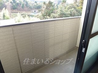 広島市安佐北区落合南２丁目のアパートのバルコニー