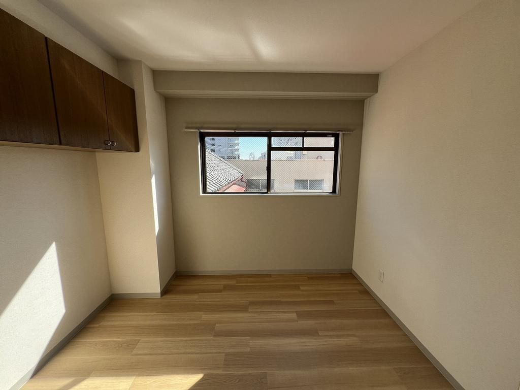 青梅市仲町の中古マンションの洋室