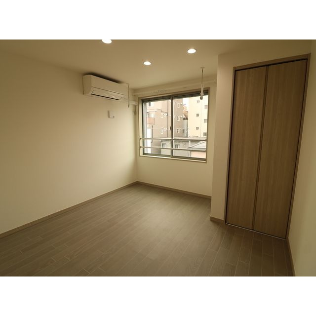 ジュネ谷中 の居間・リビング