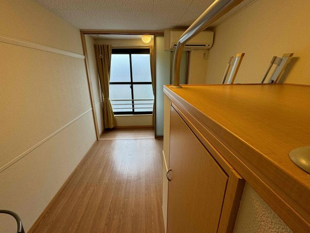 レオパレスダッファデル　タカオの居間・リビング|※同タイプ部屋の写真となります