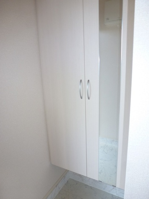 Ｓプレイスの玄関