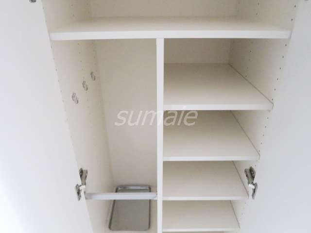 ＤＩＰＳ十条仲原ＷＥＳＴの収納|下駄箱の中は、この様になっております☆