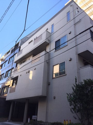 ドルフ新御徒町の外観