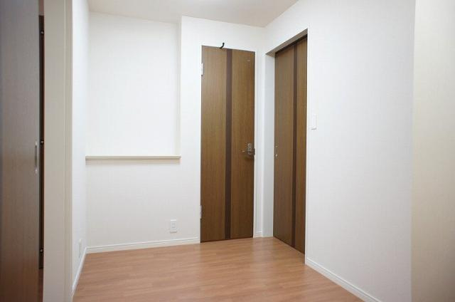 ヴィラ　セントラル　二日市の内装|洋室