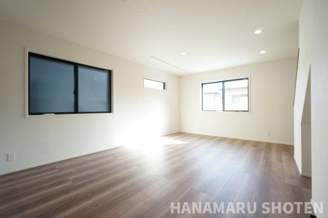 新築　千葉市緑区土気町の居間・リビング|＊当日ご案内可＊ご希望の物件まとめてご案内！弊社が掲載していない物件でもOK♪お気軽にご相談ください ♪お電話でのお問合わせがスムーズ♪