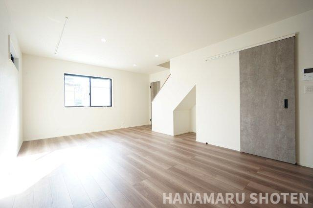 新築　千葉市緑区土気町の居間・リビング|＊当日ご案内可＊ご希望の物件まとめてご案内！弊社が掲載していない物件でもOK♪お気軽にご相談ください ♪お電話でのお問合わせがスムーズ♪