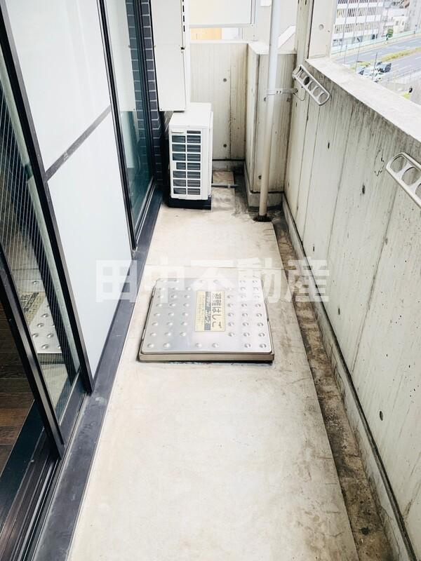 白金アネックスのバルコニー