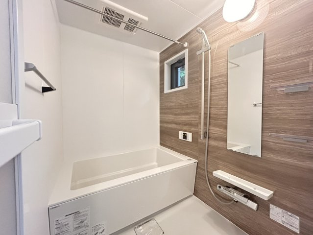 ろうきん鈴蘭台東コーポの浴室