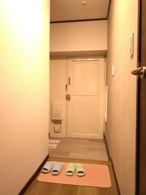 香枦園スカイハイツの玄関