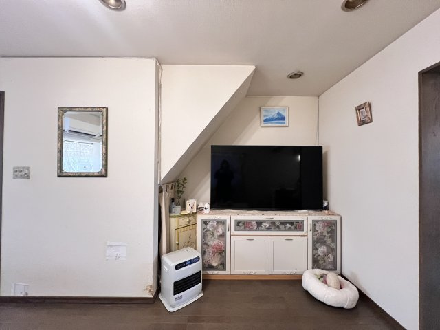 久世南垣内の居間・リビング