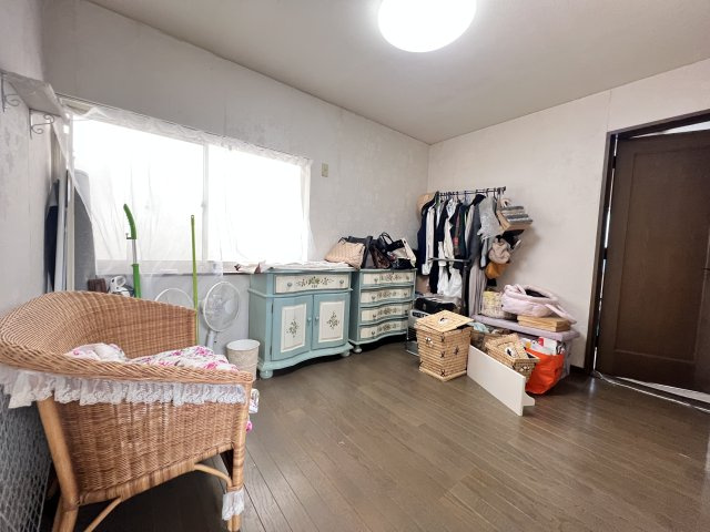 久世南垣内の洋室|６帖の洋室です