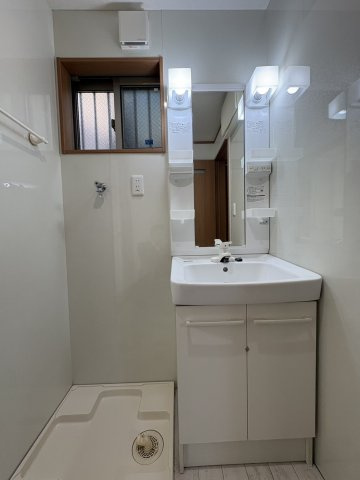 練馬区向山三丁目・中古戸建の独立洗面台|独立洗面化粧台付き