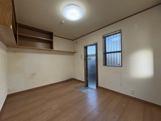 練馬区向山三丁目・中古戸建の洋室|事務所として利用可能なお部屋です