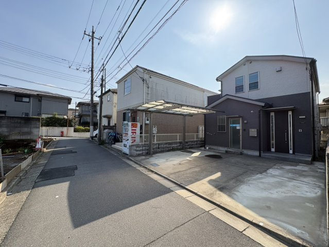 練馬区向山三丁目・中古戸建の前面道路含む現地写真|前面道路含む現地写真です