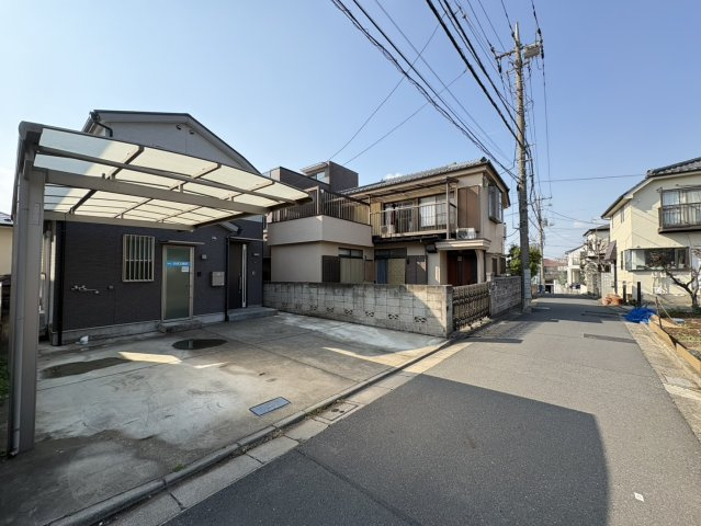 練馬区向山三丁目・中古戸建の前面道路含む現地写真|前面道路含む現地写真です