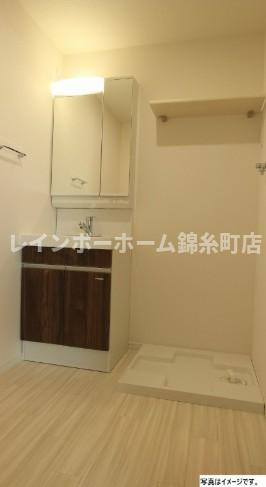 GRANDTIC 原木中山の独立洗面台|※建築中のため参考写真となります。