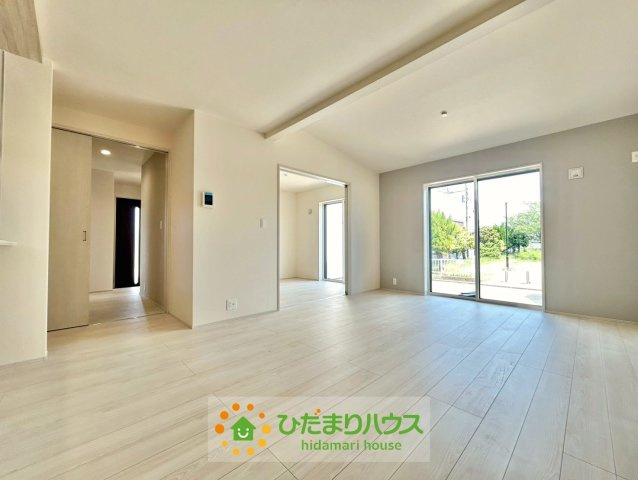 幸手市緑台２丁目１期　新築一戸建ての居間・リビング