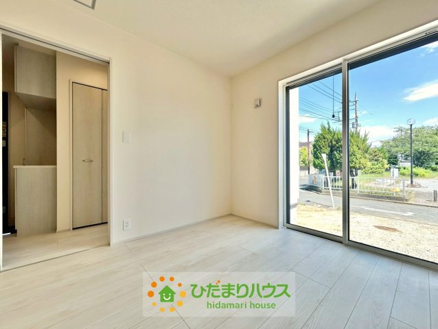 幸手市緑台２丁目１期　新築一戸建ての洋室