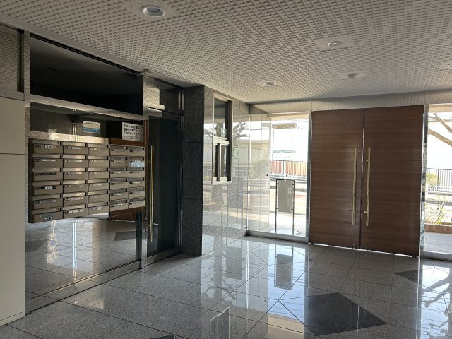 レガリアシティ北柏ガーデンパテラのエントランス