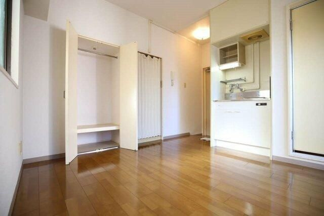 スターハイツ寿の寝室