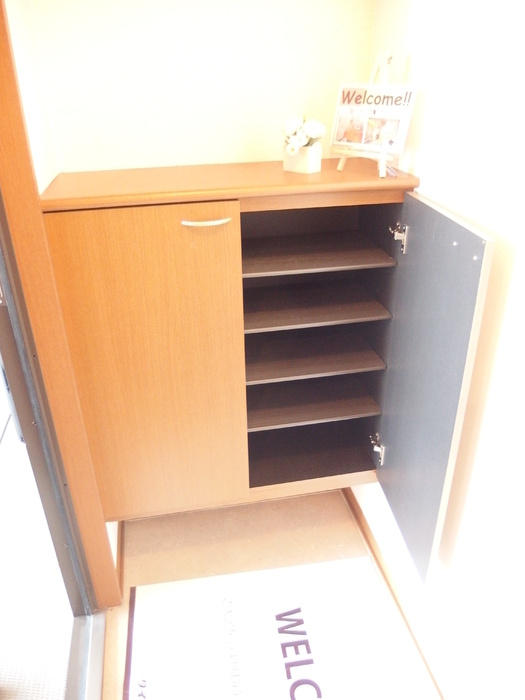 エクセレントヴィラ　B棟の玄関