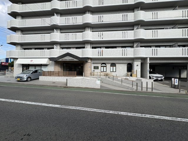 ライオンズマンション皇后崎公園の外観