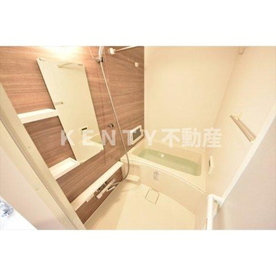 【浴室】 | CASA PIAZZA 品川イースト | 落ち着いた空間のお風呂です