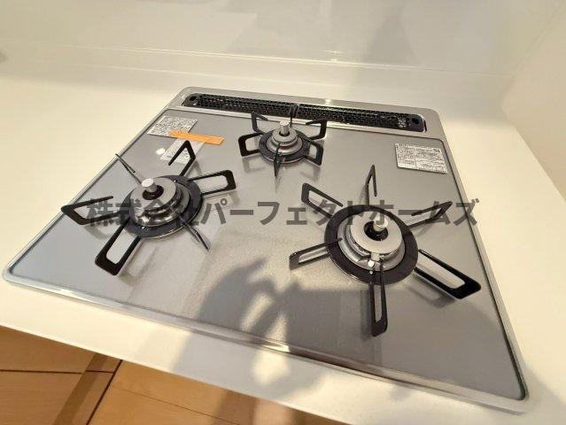 若葉町戸建　賃貸のキッチン|お料理しやすいキッチンです