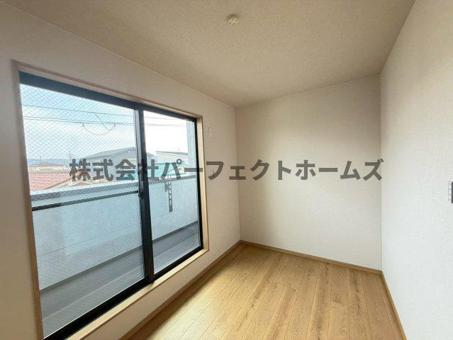 若葉町戸建　賃貸の洋室|個人の部屋や寝室として使える洋室です