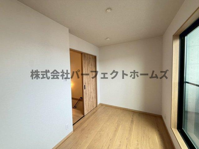 若葉町戸建　賃貸の洋室|個人の部屋や寝室として使える洋室です